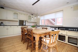 Kitchen/Diner- click for photo gallery